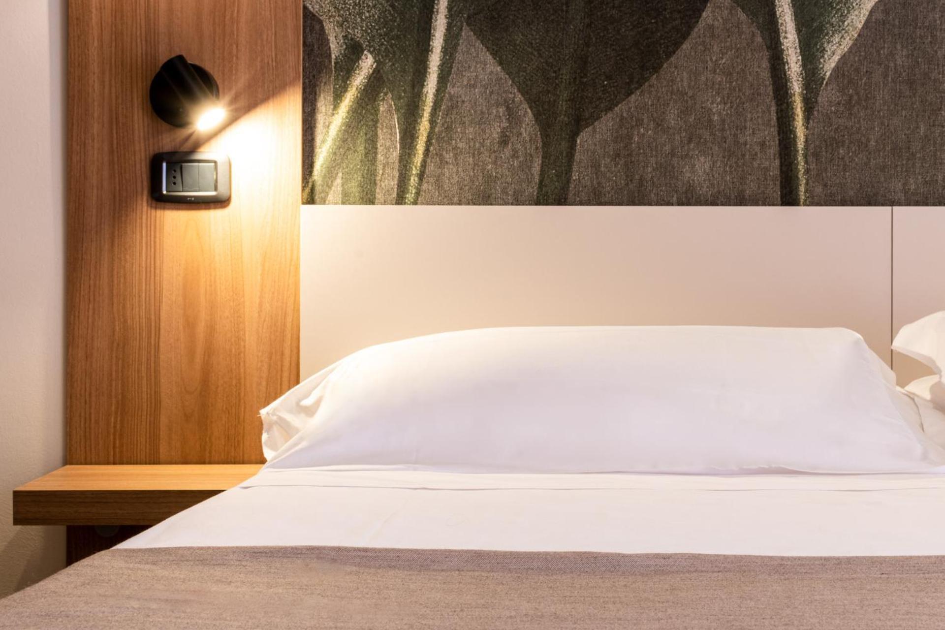 Continental B&B City Hotel بيبيوني الغرفة الصورة
