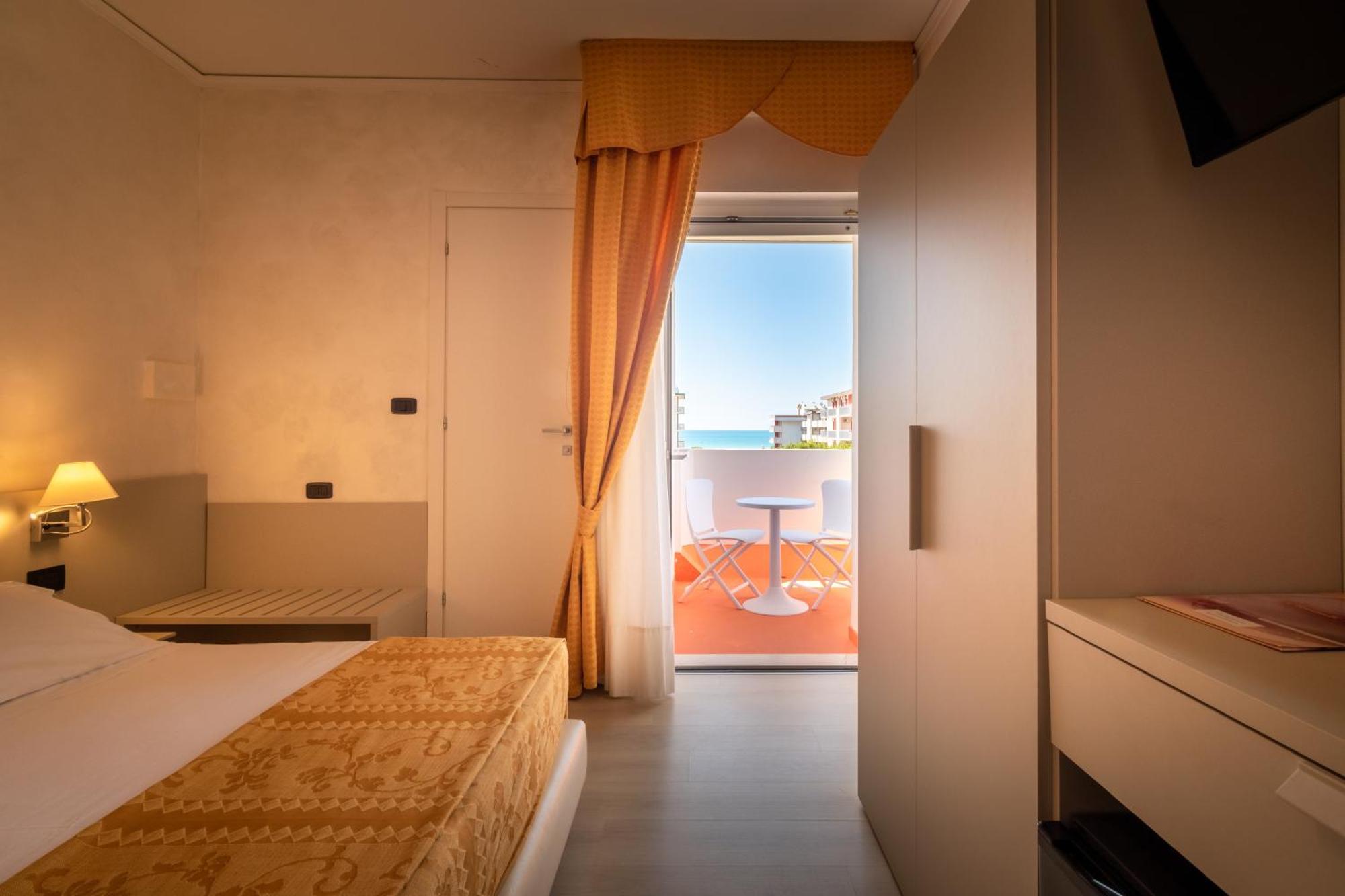 Continental B&B City Hotel بيبيوني الغرفة الصورة